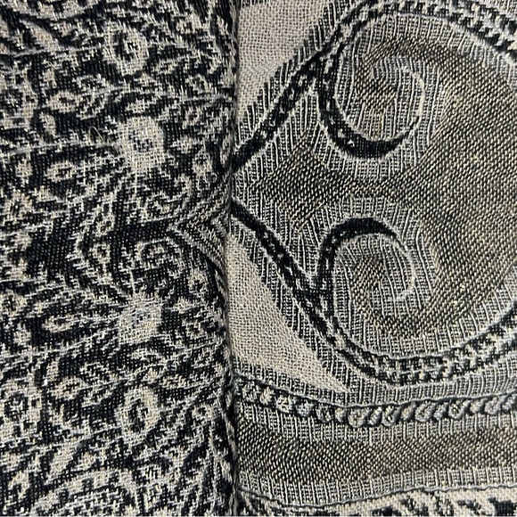 Gold lurex PASHMINA 72x 20” - Picture 1 of 7